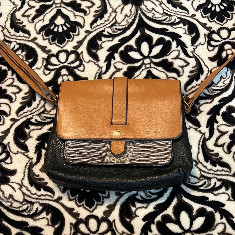 Fossil Tan and Black Crossbody Bag with Color-Block Design